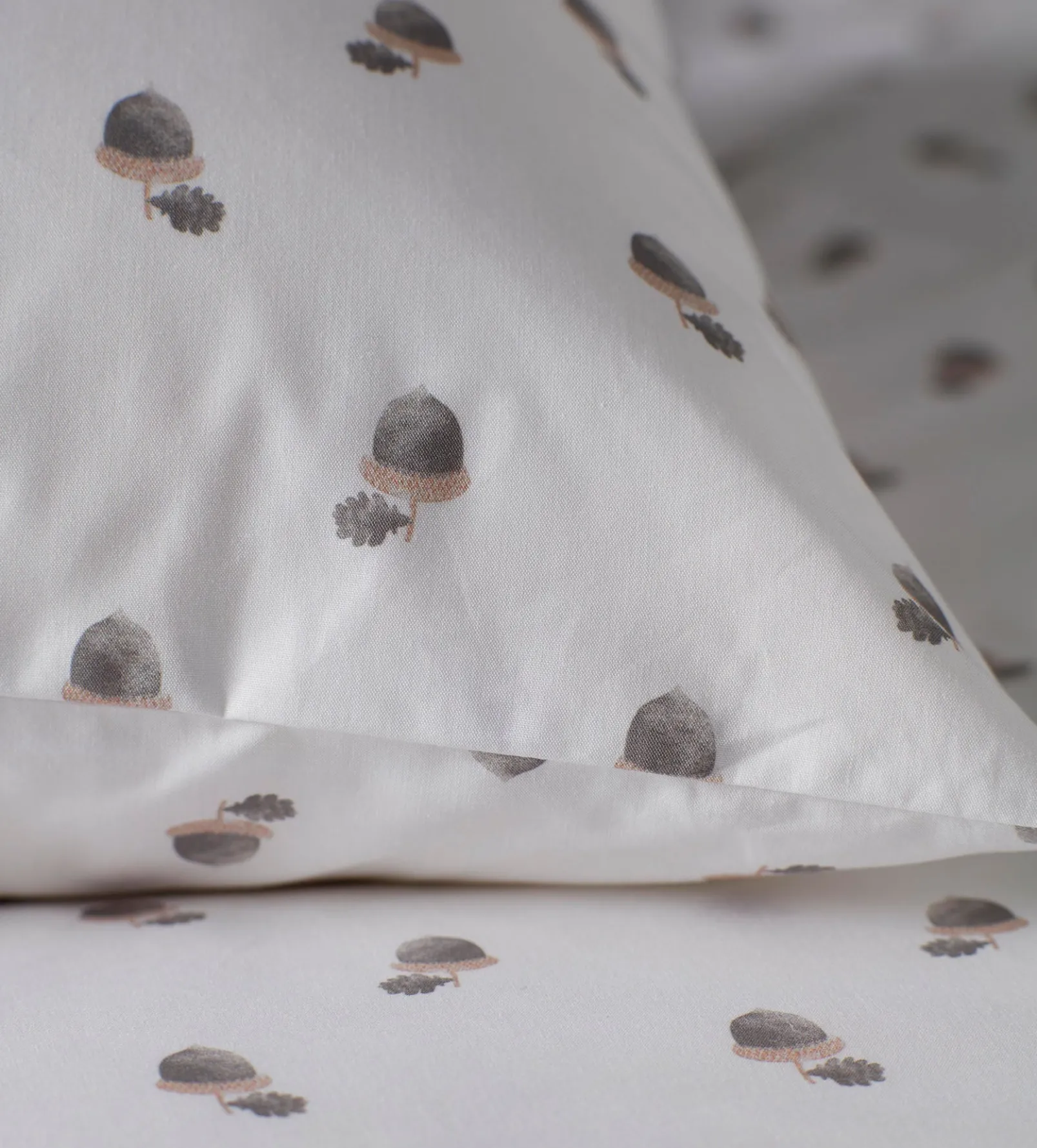 Acorn 100% Organic Cotton Housewife Pillowcase