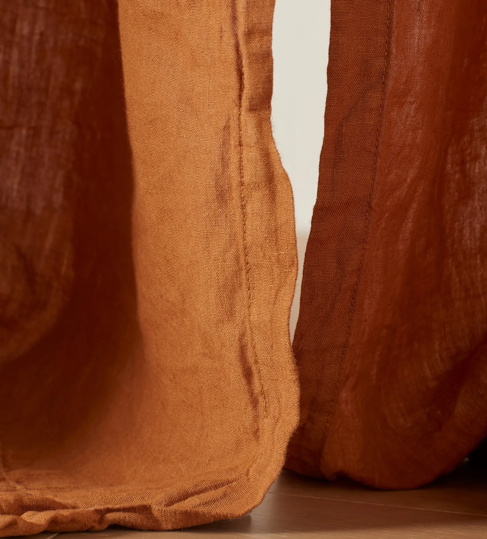 Amber 100% Linen Loop Top Curtain (Single)