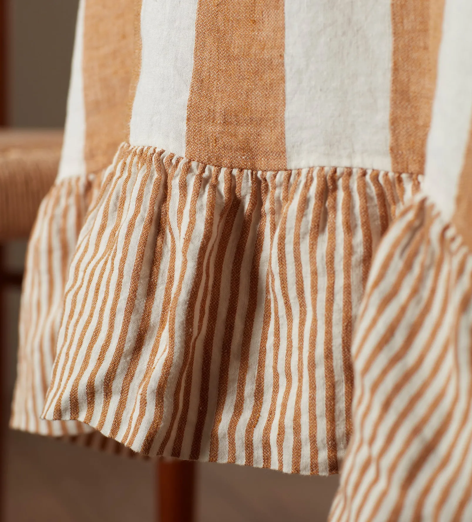 Amber Cora Wide Stripe 100% Linen Tablecloth