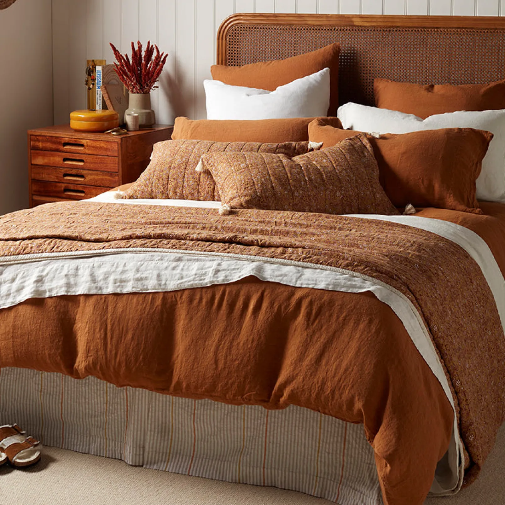 Anika Floral 100% Cotton Quilted Throw