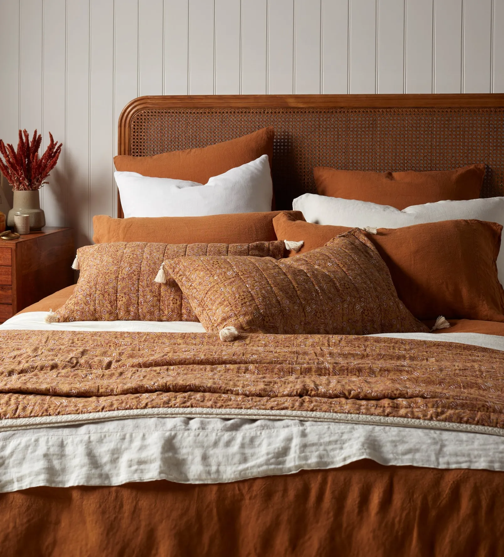 Anika Floral 100% Cotton Quilted Throw