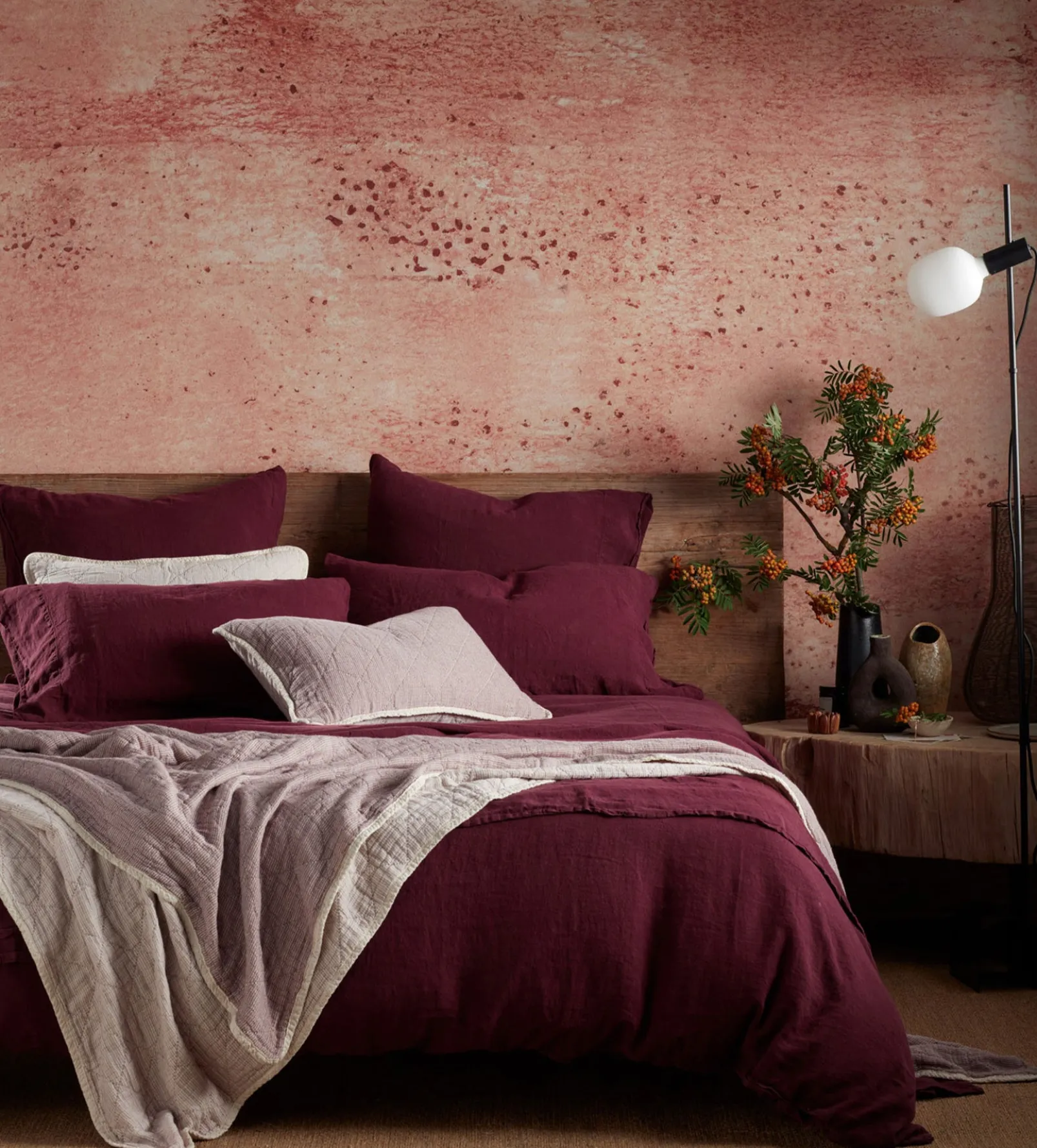 Beetroot 100% Linen Fitted Sheet