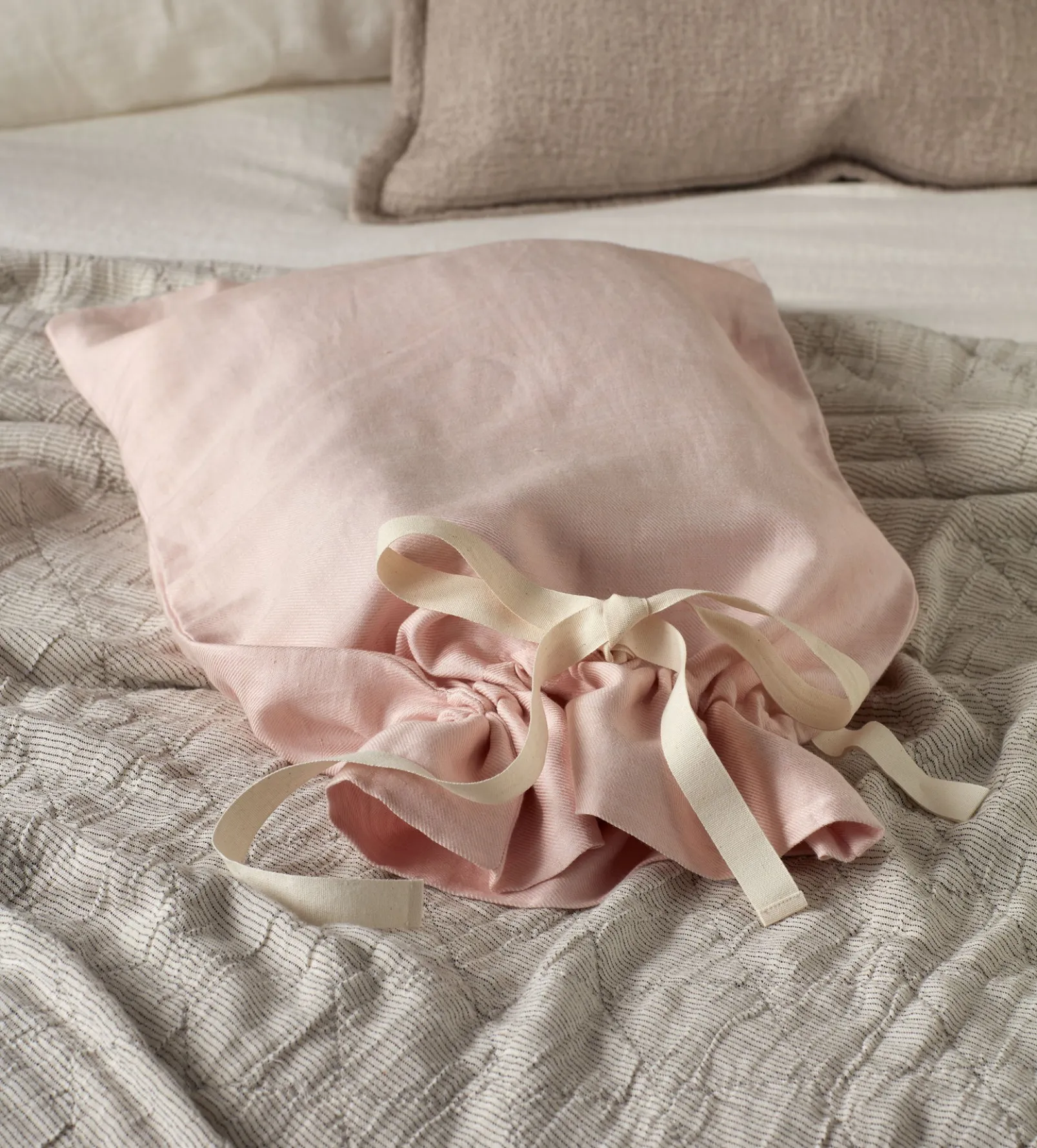 Blush Pink Bobby Cotton Linen Storage Bag