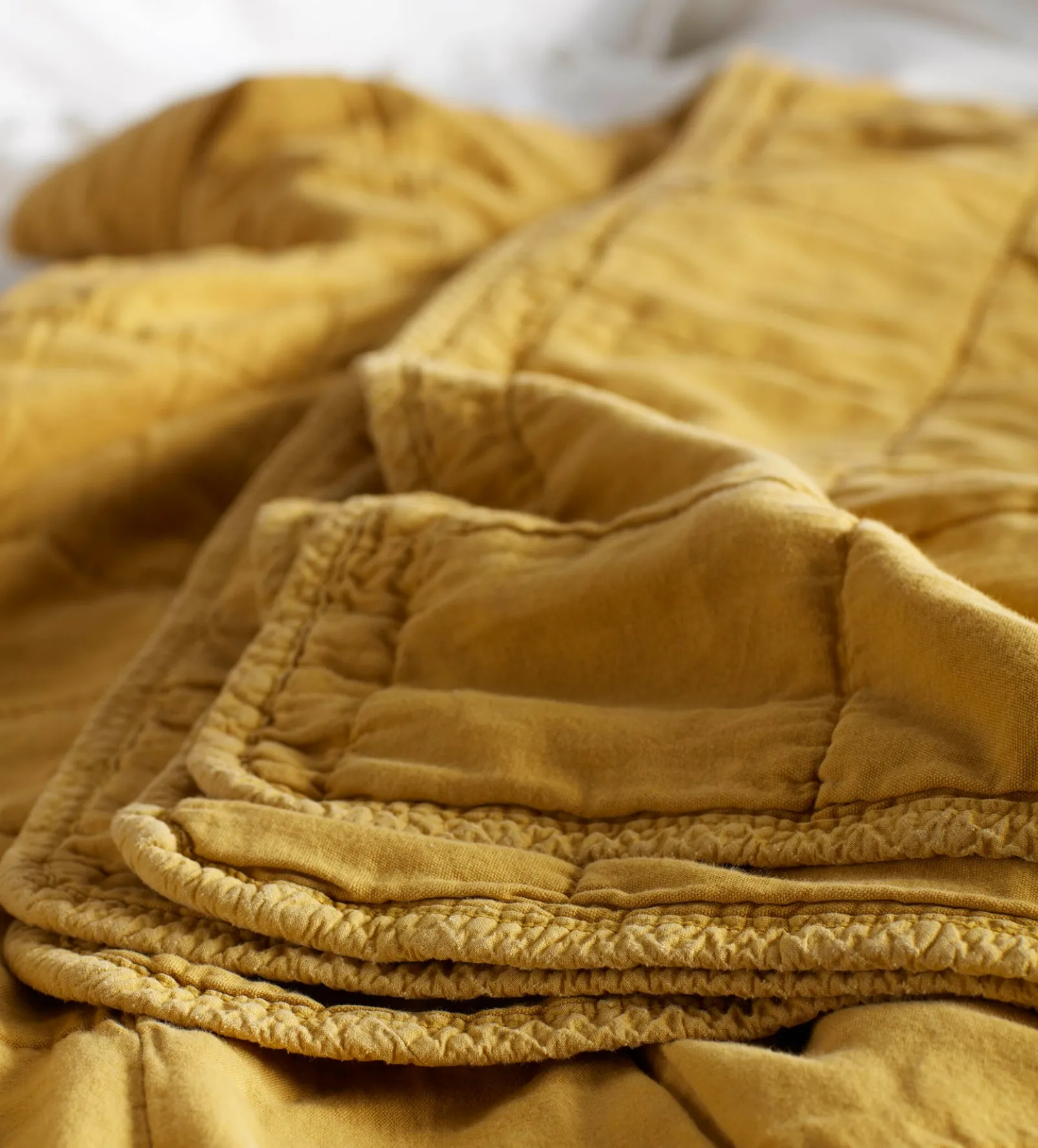 Chartreuse Finn 100% Cotton Quilted Throw