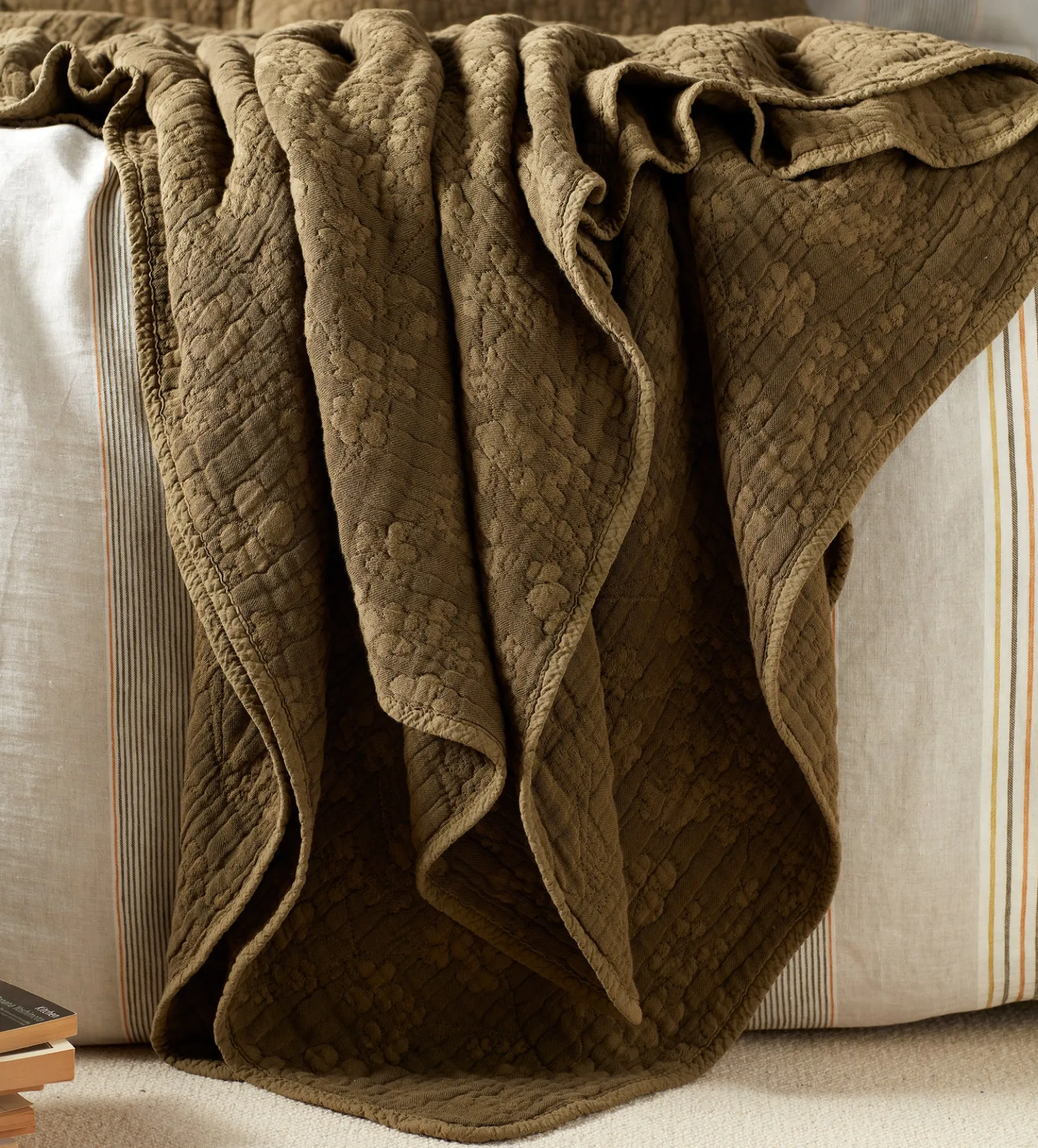 Dark Olive Clover 100% Cotton Quilted Throw