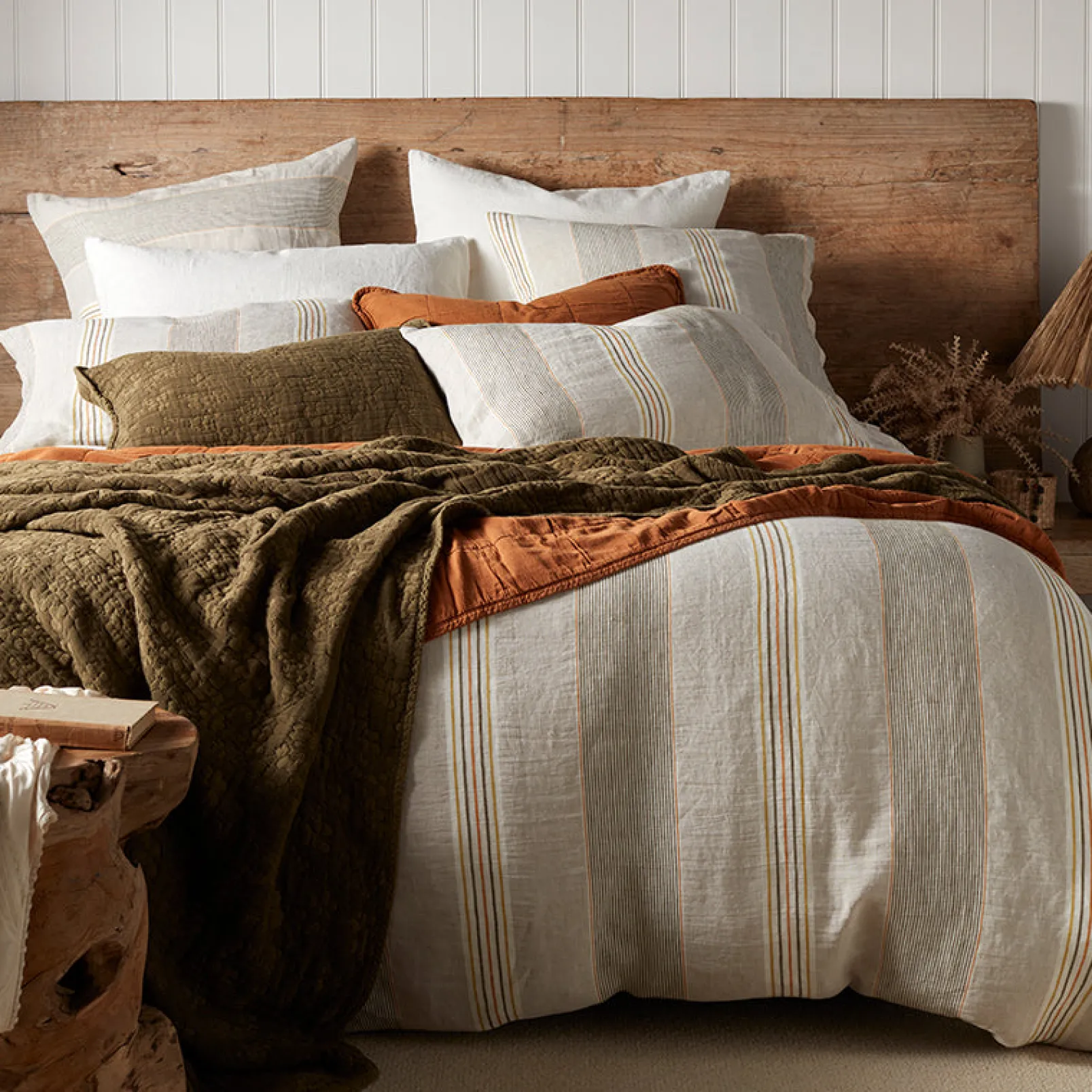 Dark Olive Clover 100% Cotton Quilted Throw