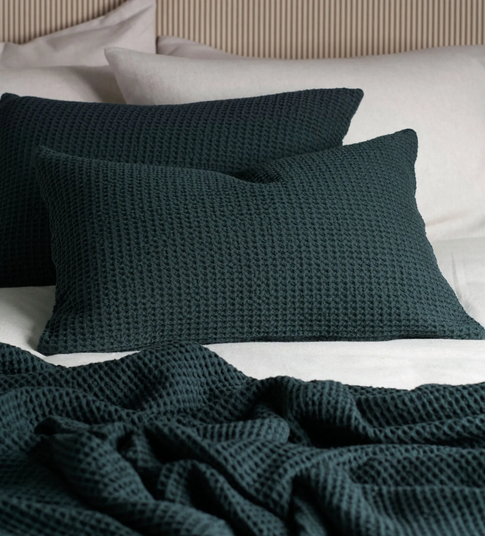 Darkest Spruce Big Waffle 100% Cotton Throw