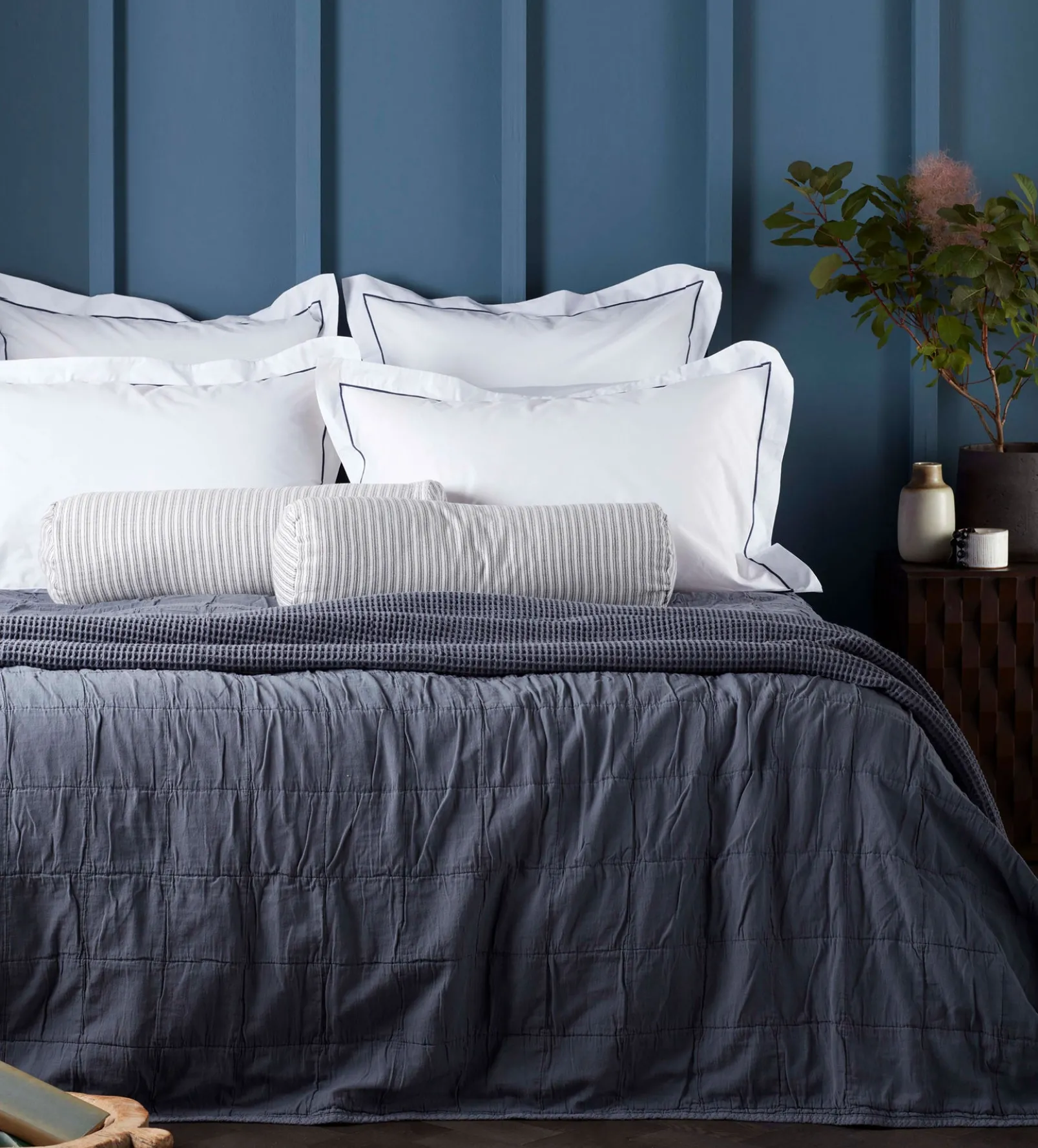 French Blue Finn 100% Cotton Quilted Throw