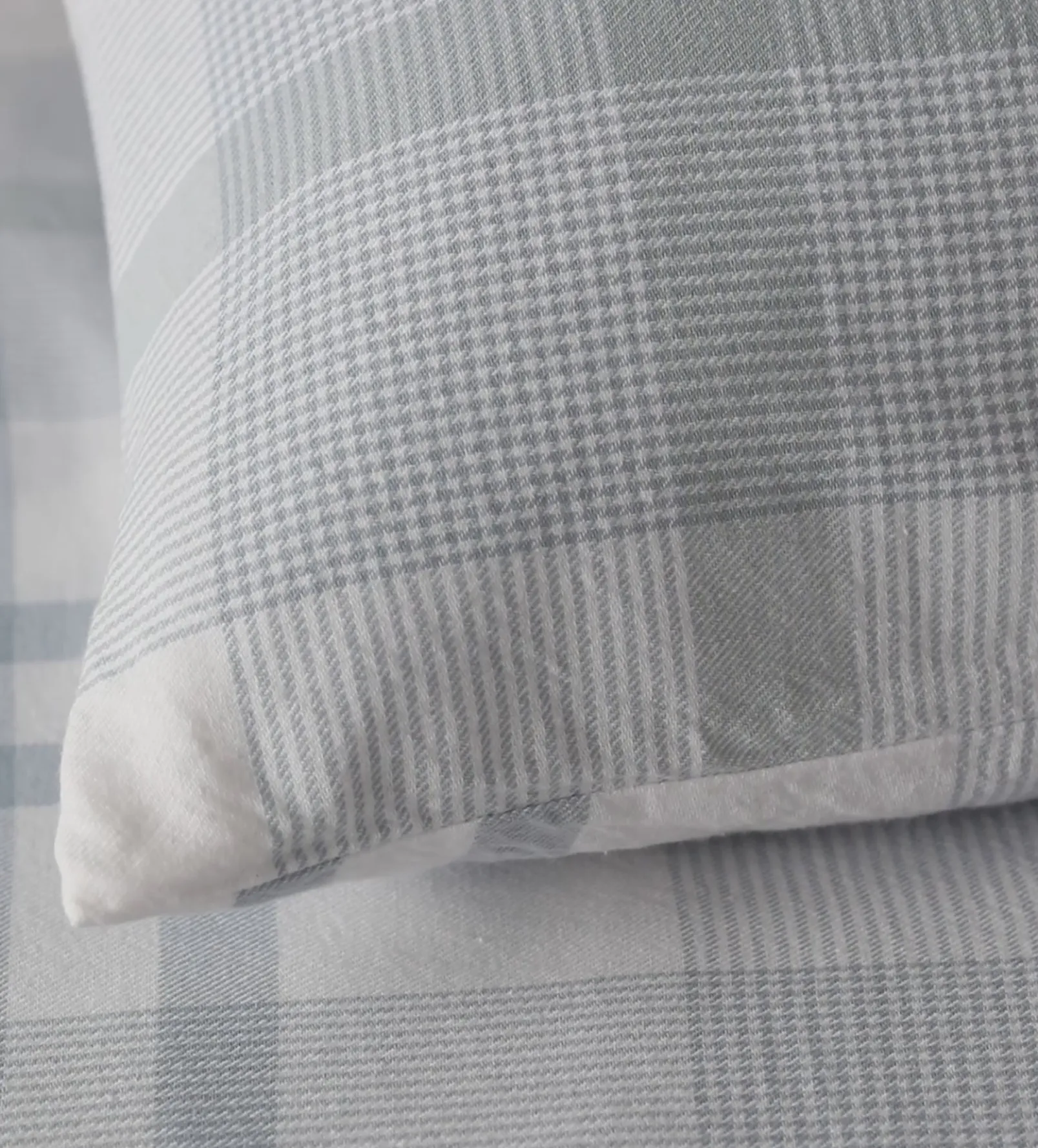 Lauren Check 100% Cotton Housewife Pillowcase