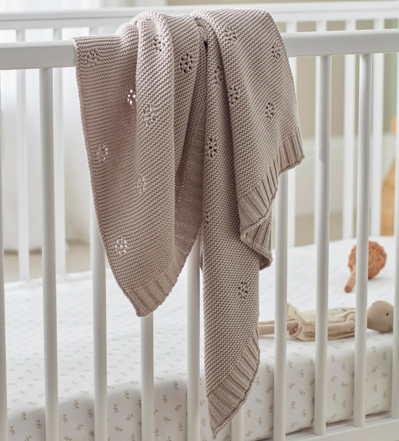 Mink Bailey 100% Organic Cotton Knitted Baby Blanket