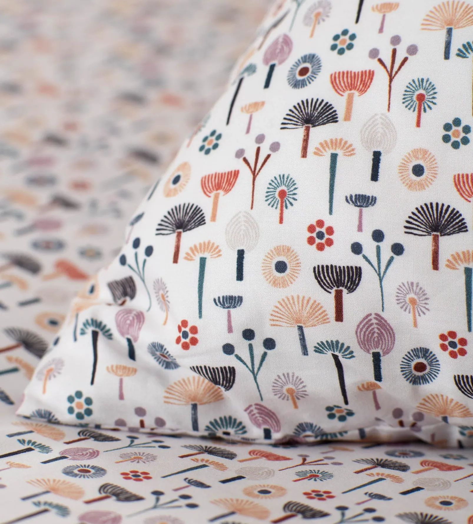 Molly Meadow 100% Organic Cotton Cot Bed Duvet Cover Set