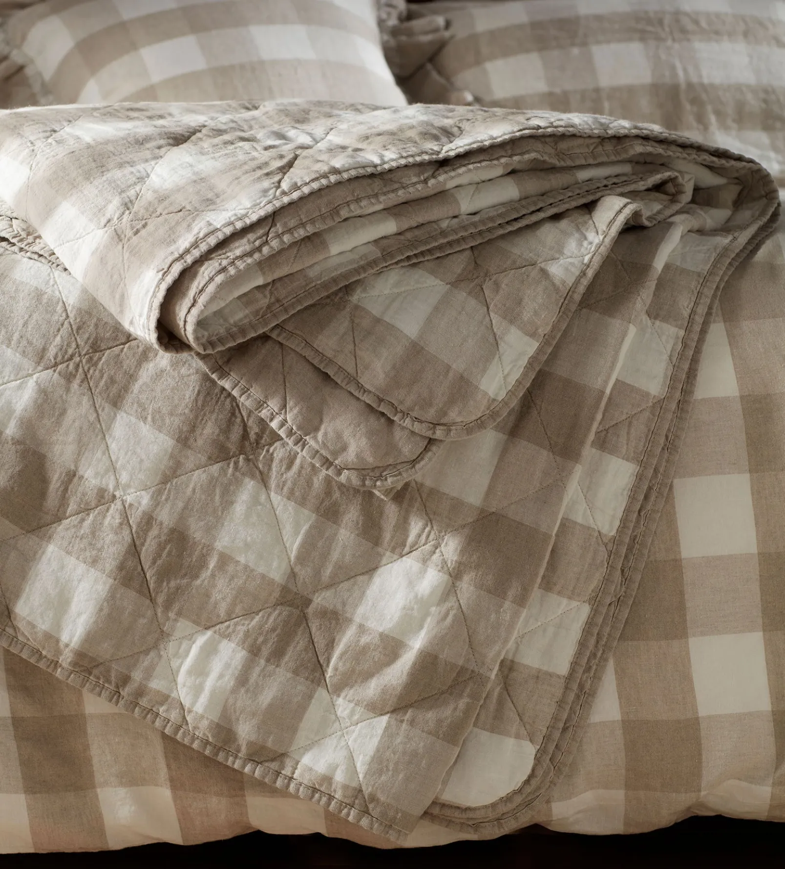 Natural Gracie Gingham Linen Quilted Throw
