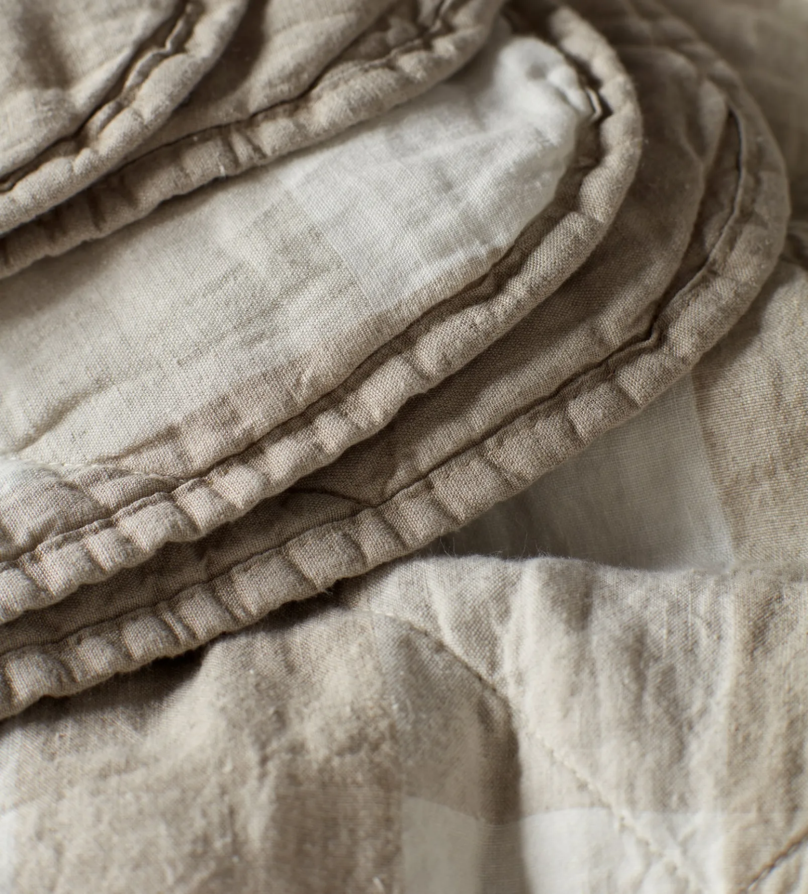 Natural Gracie Gingham Linen Quilted Throw