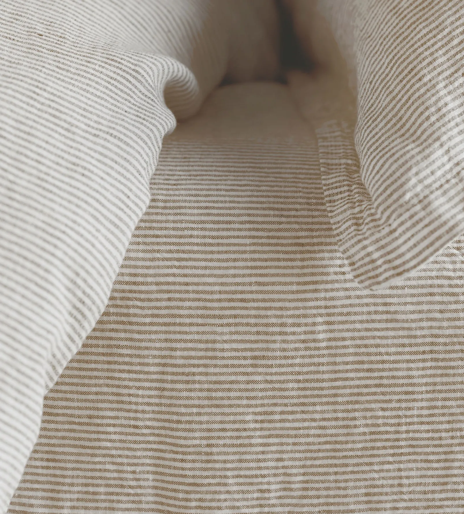 Natural Sid Stripe 100% Linen Fitted Sheet