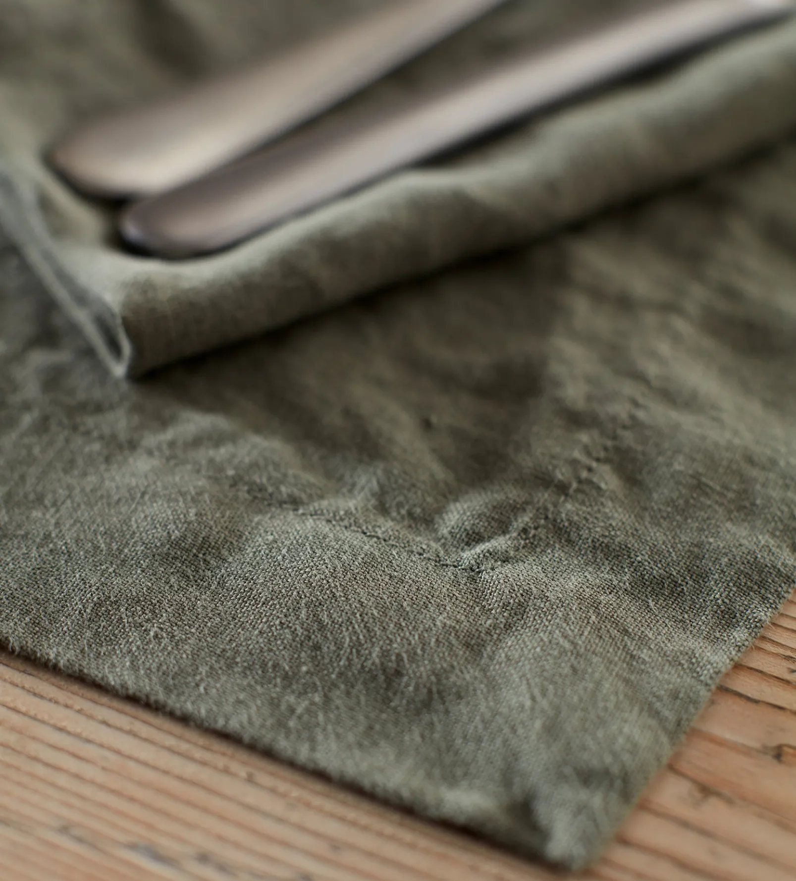 Olive Green 100% Linen Placemats - Set of 2