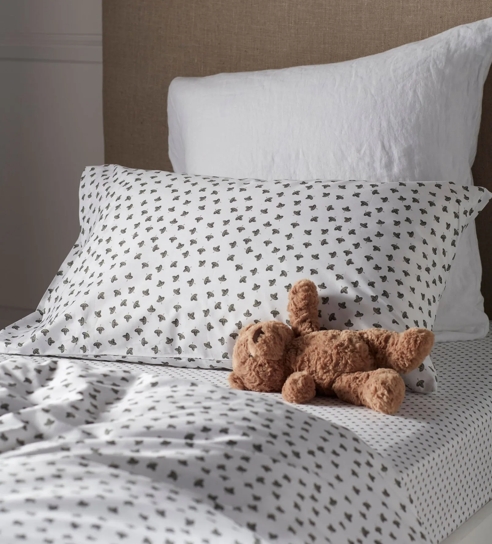 Olive Little Leaf 100% Organic Cotton Housewife Pillowcase