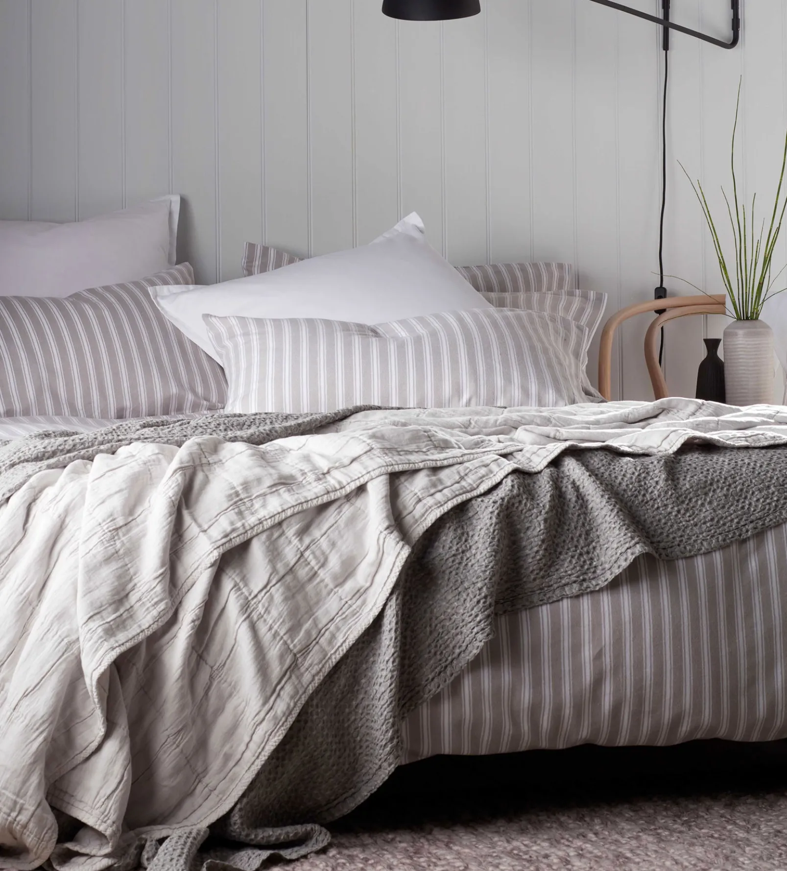 Pebble Grey Finn 100% Cotton Quilted Throw