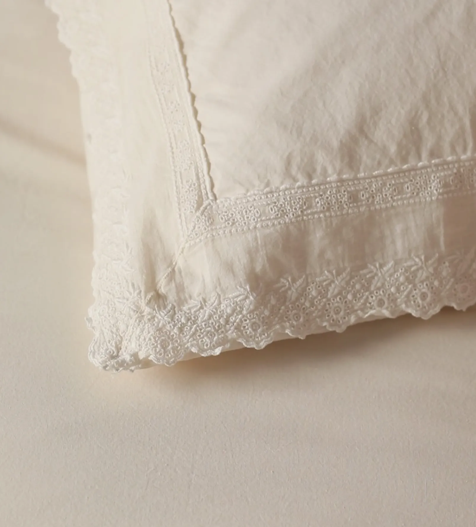 Pia Embroidered 100% Cotton Pillowcase