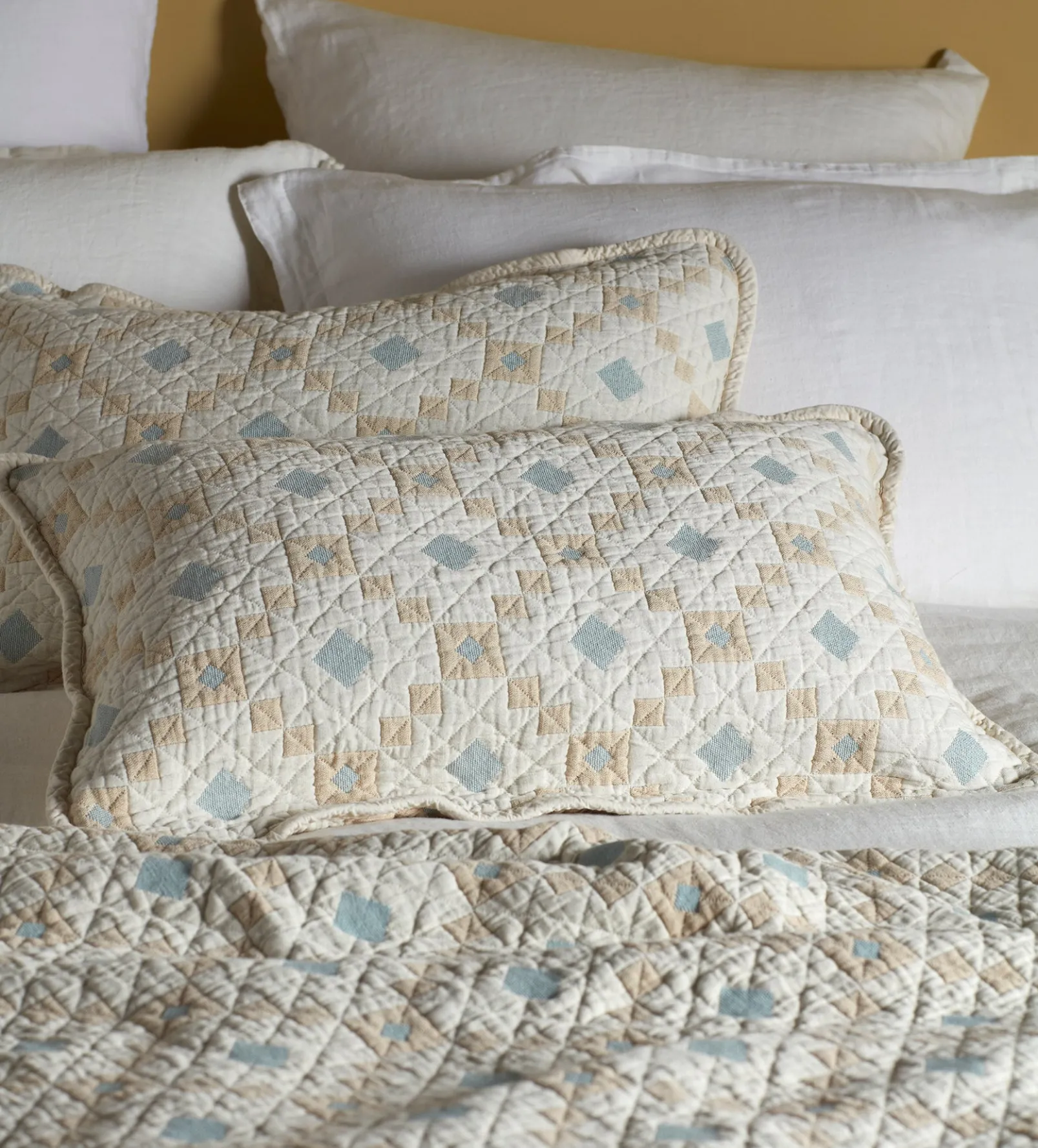 Pippa Patchwork 100% Cotton Quilted Throw