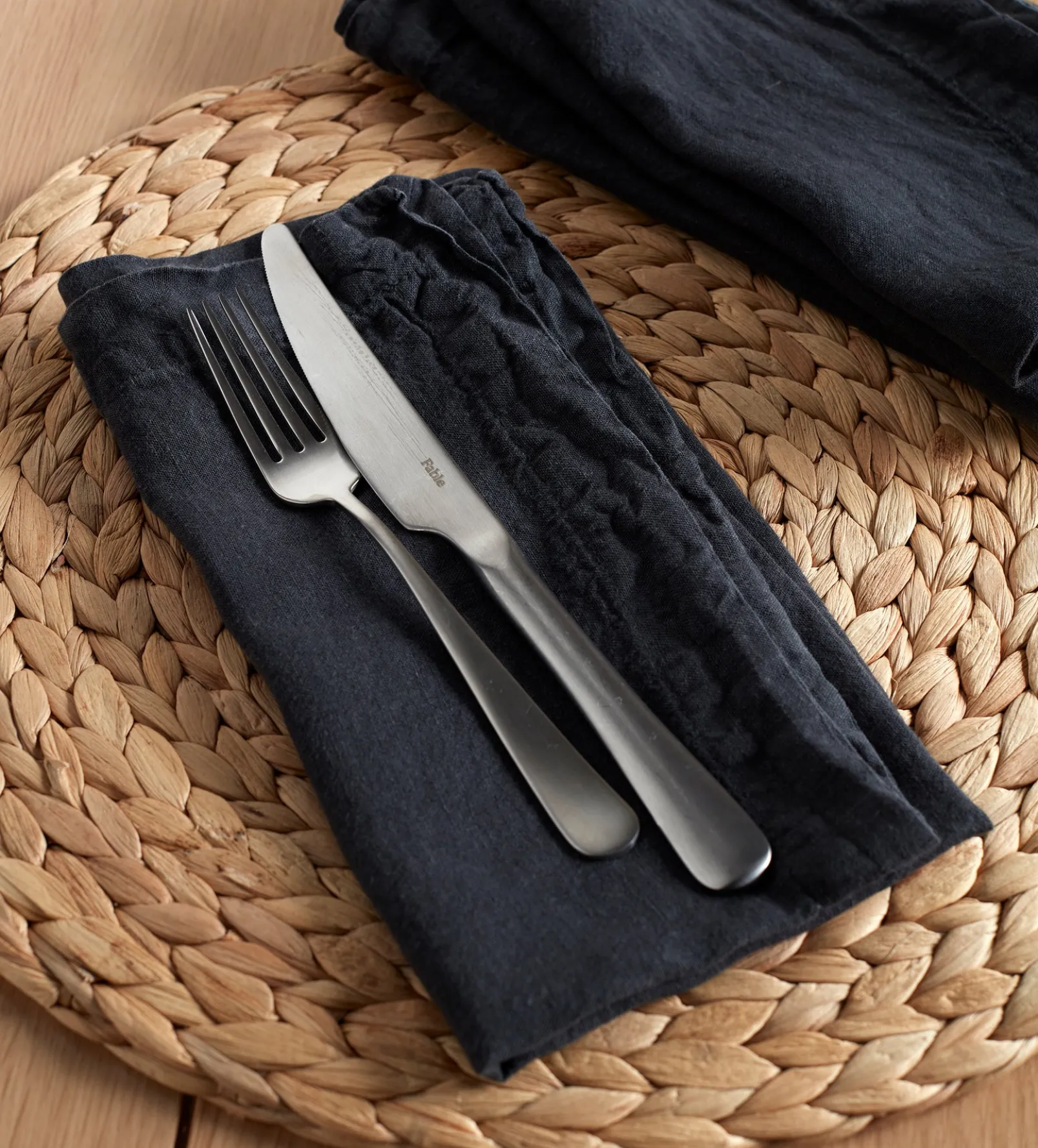 Soot 100% Linen Napkins - Set of 4