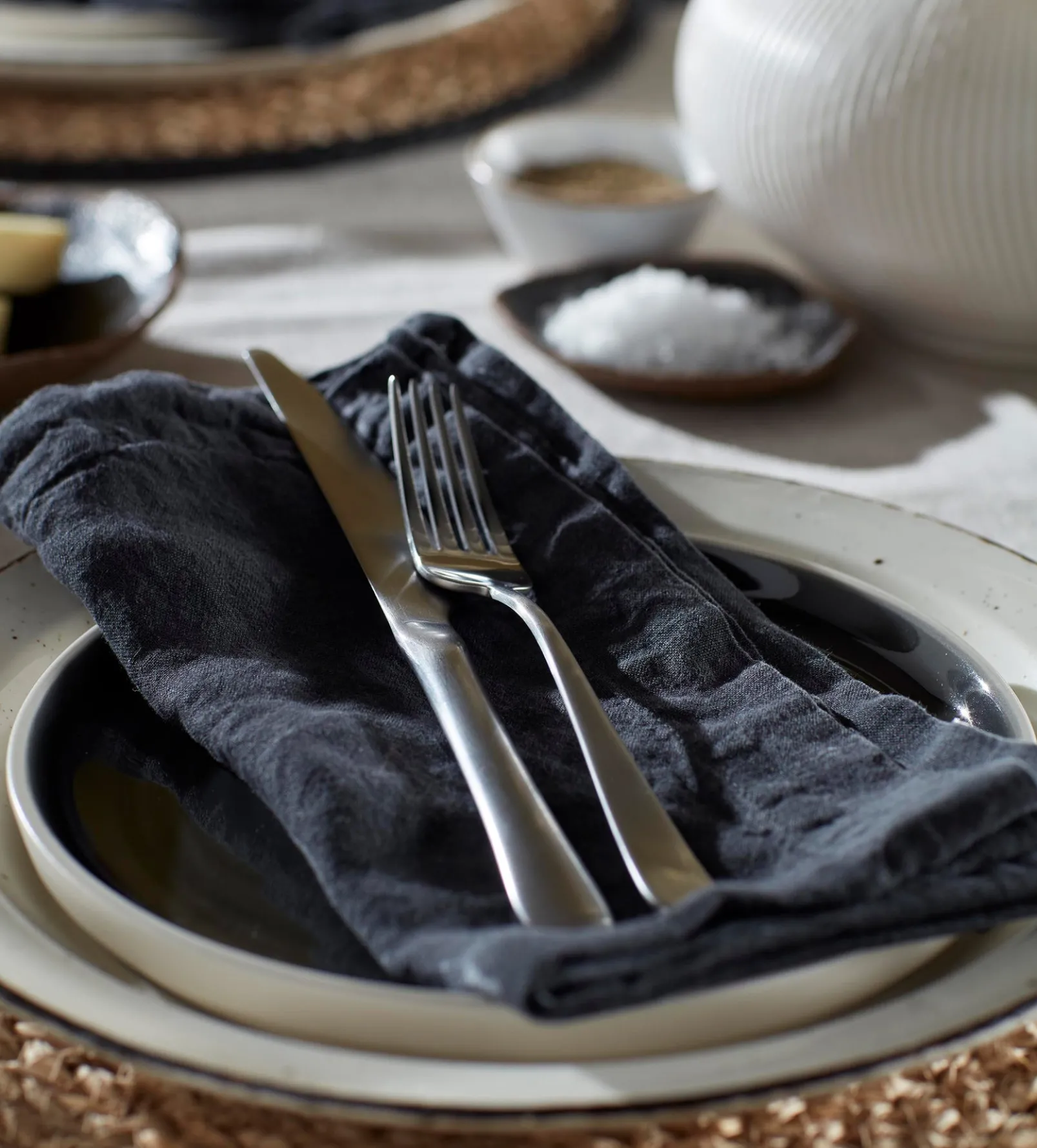 Soot 100% Linen Napkins - Set of 4