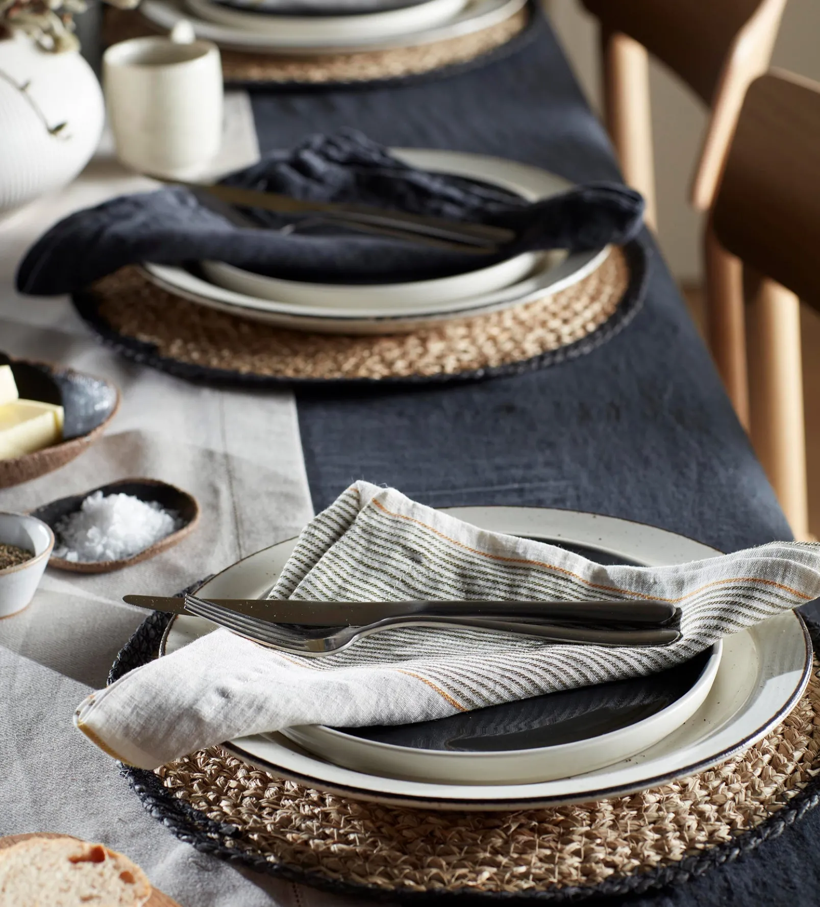 Soot 100% Linen Napkins - Set of 4