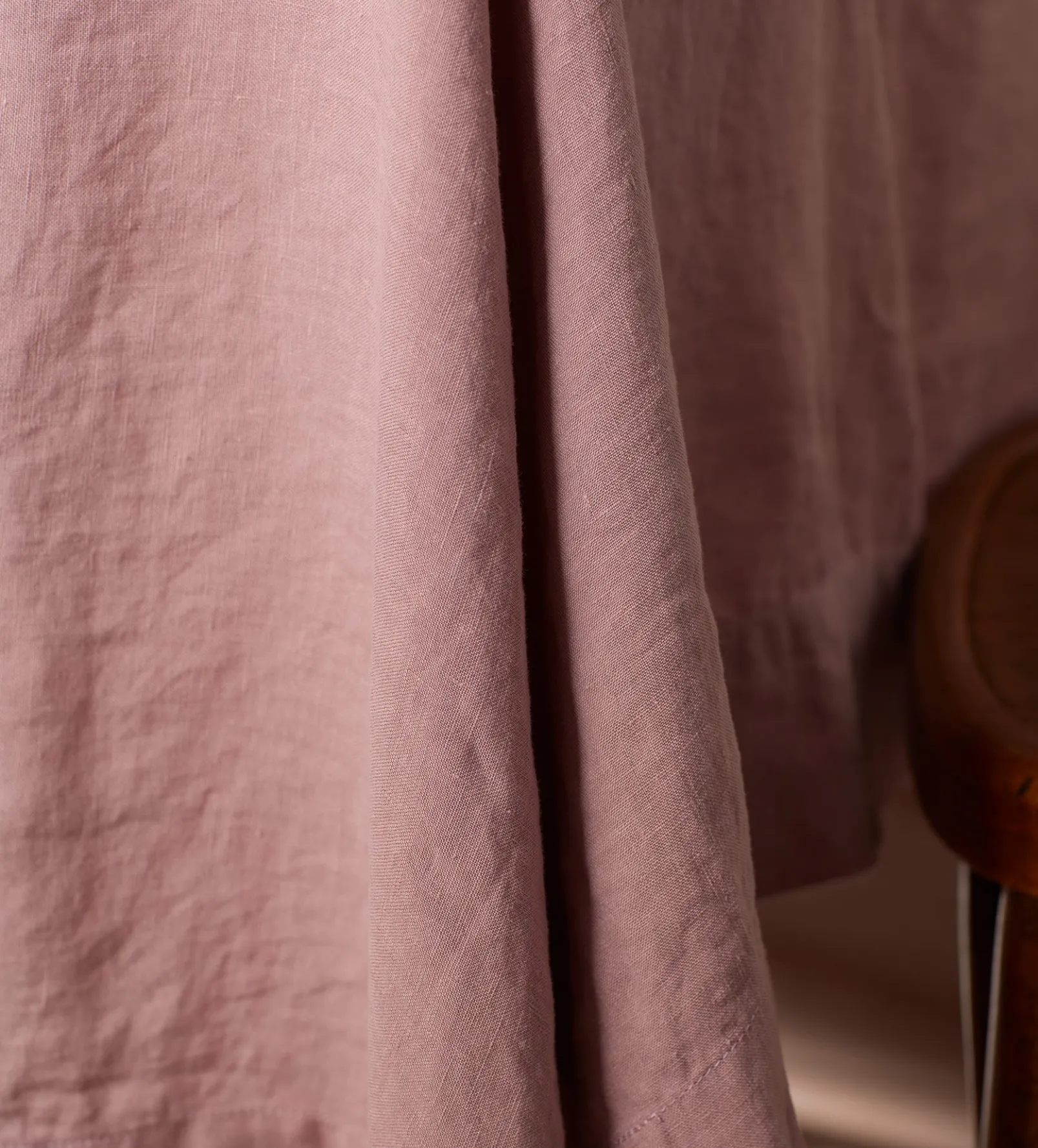 Vintage Rose 100% Linen Tablecloth