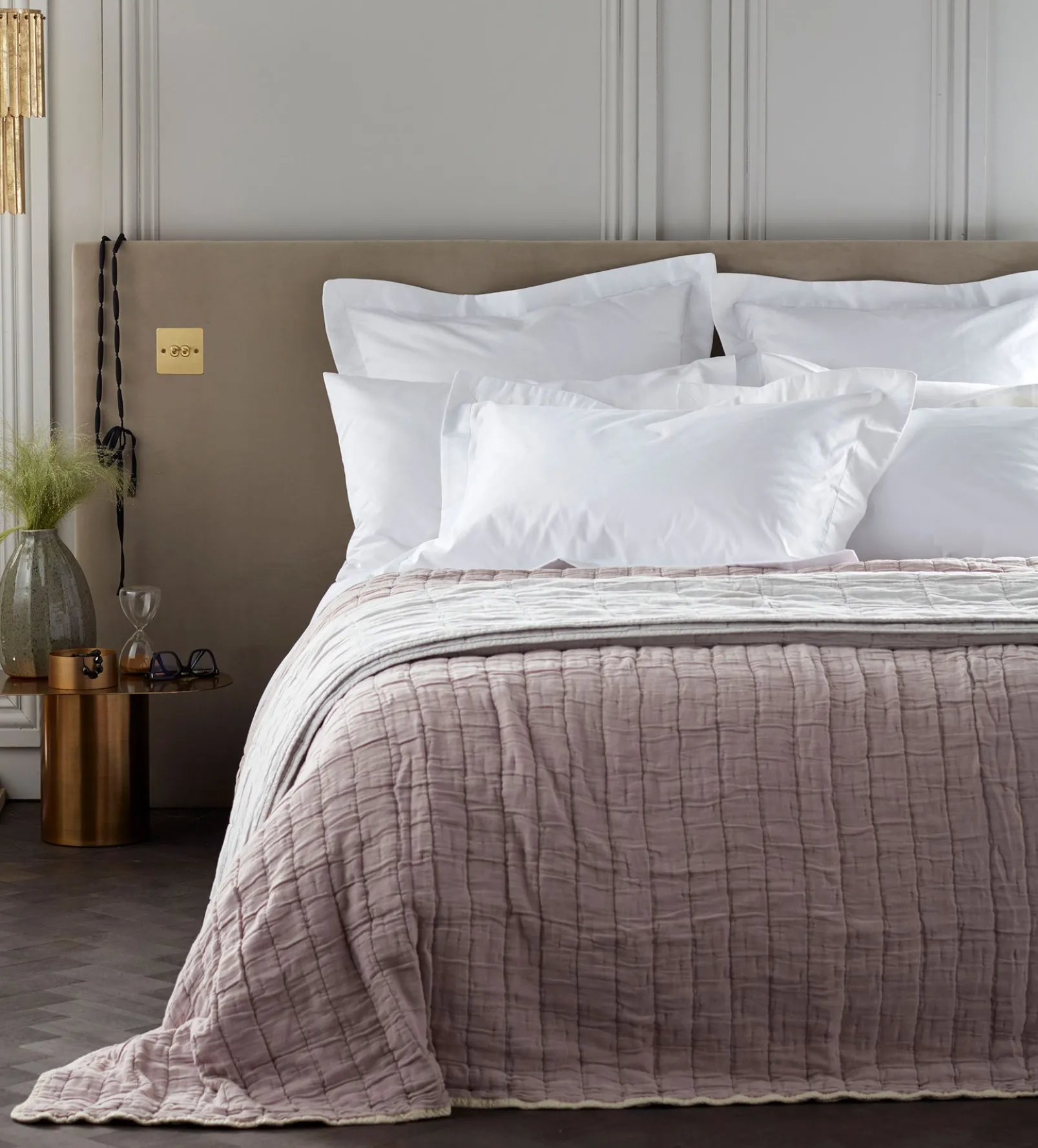 Vintage Rose Vivienne 100% Cotton Quilted Throw