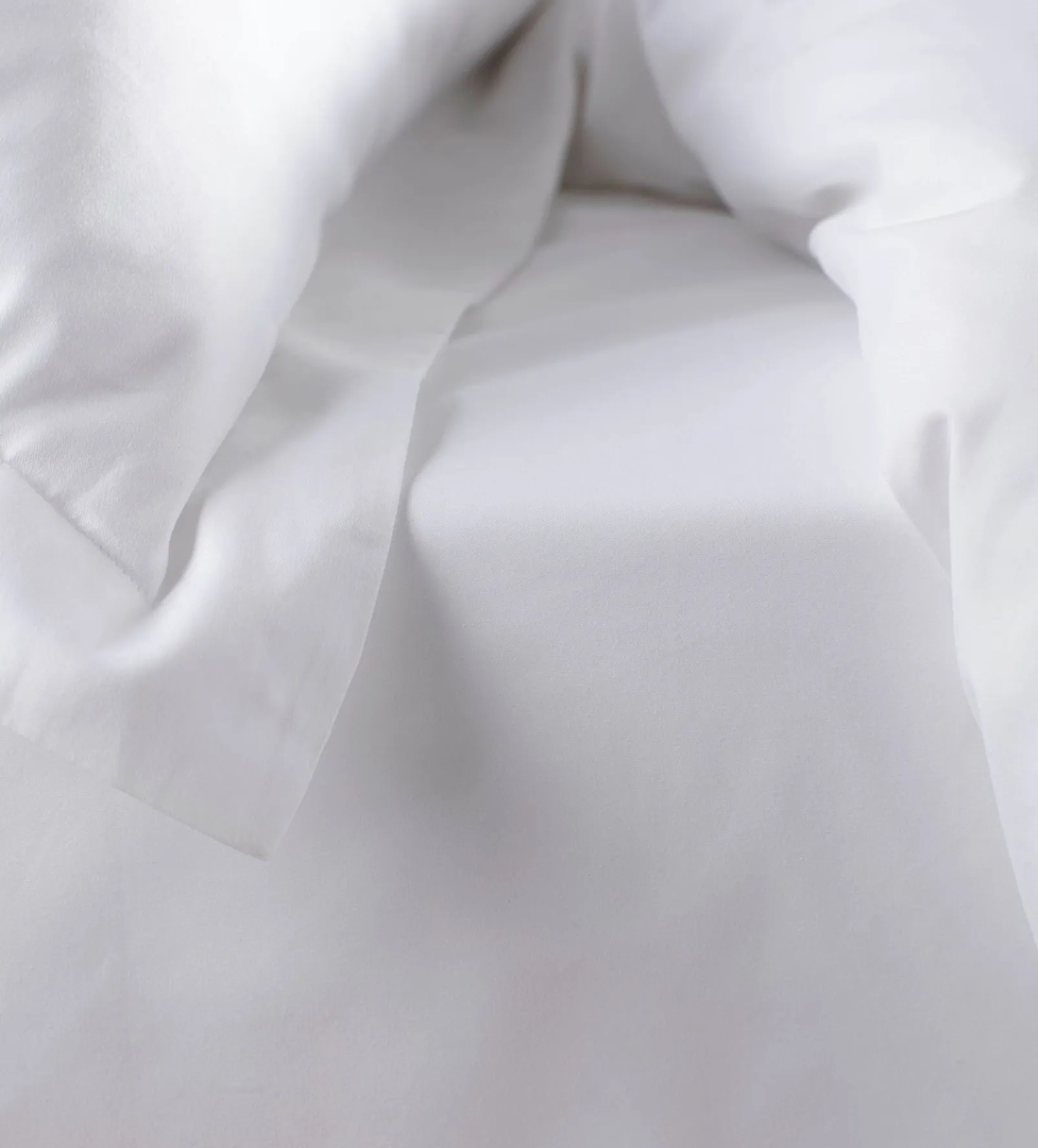 White Petworth 100% Cotton 400 Thread Count Fitted Sheet